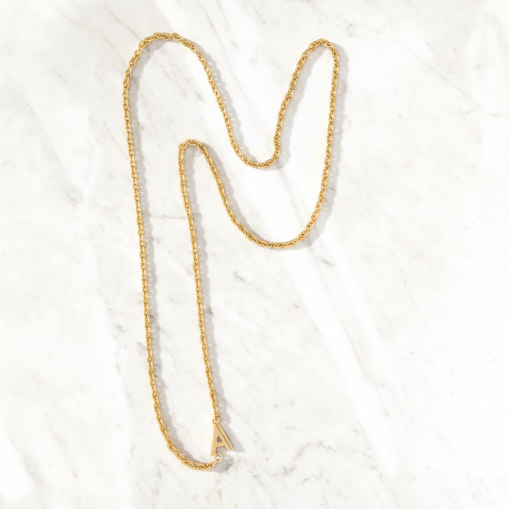 Catena lettera stile anello